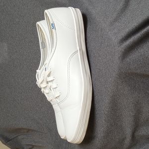 KEDS Women's Size 9 Classic Champion White Leather Sneaker